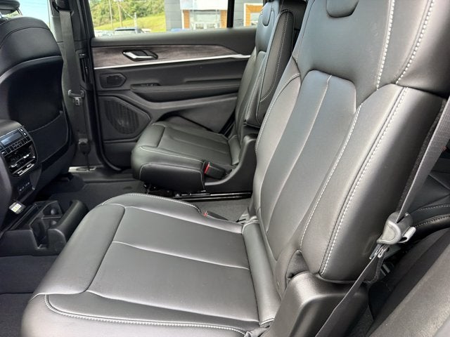 2027 Jeep Grand Cherokee L Limited
