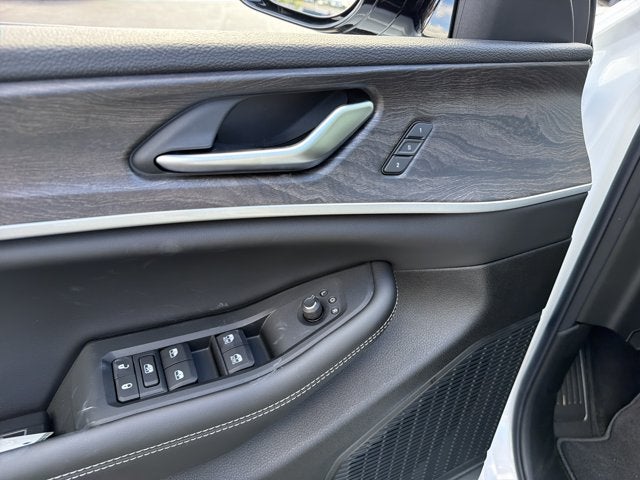 2027 Jeep Grand Cherokee L Limited