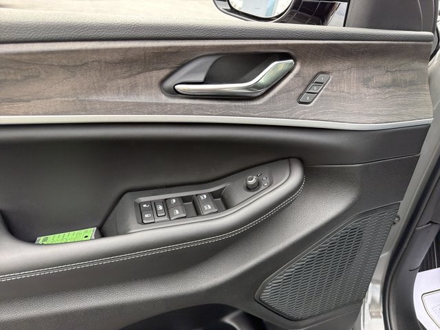 2027 Jeep Grand Cherokee L Limited