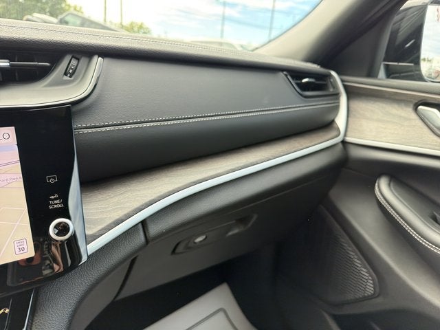 2027 Jeep Grand Cherokee L Limited