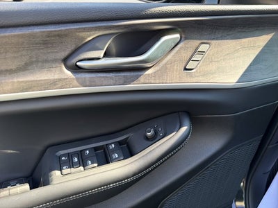 2027 Jeep Grand Cherokee L Limited