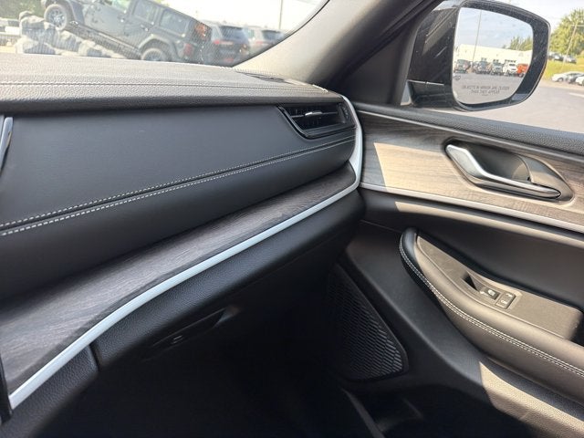 2027 Jeep Grand Cherokee L Limited