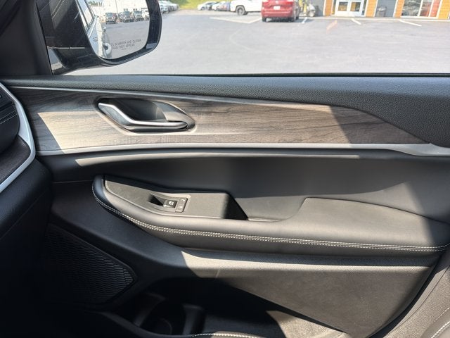 2027 Jeep Grand Cherokee L Limited