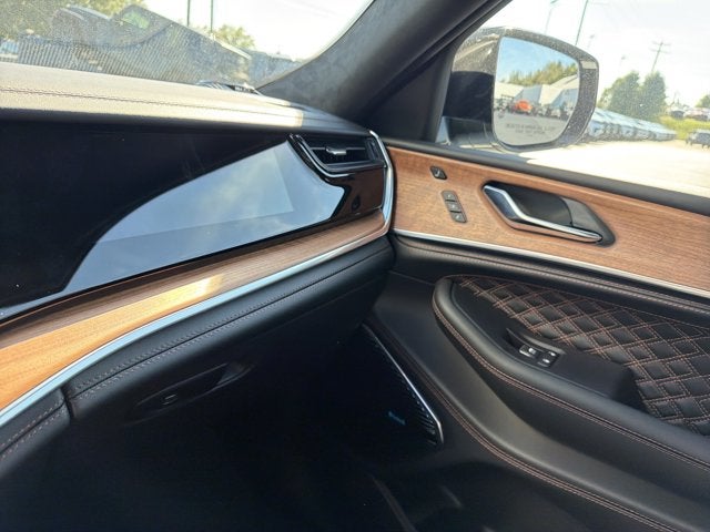 2027 Jeep Grand Cherokee L Summit