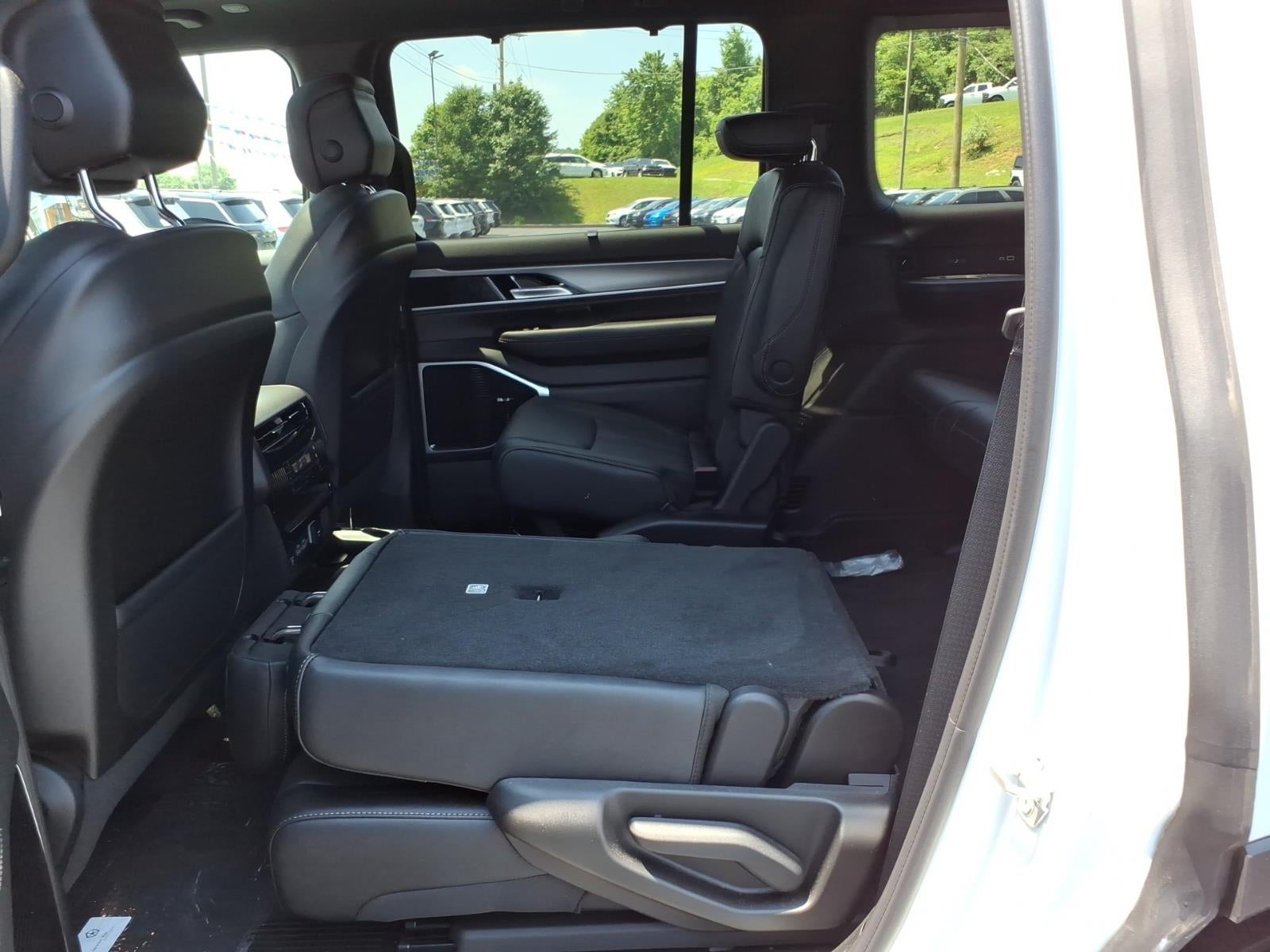 2026 Jeep Grand Wagoneer Limited Reserve