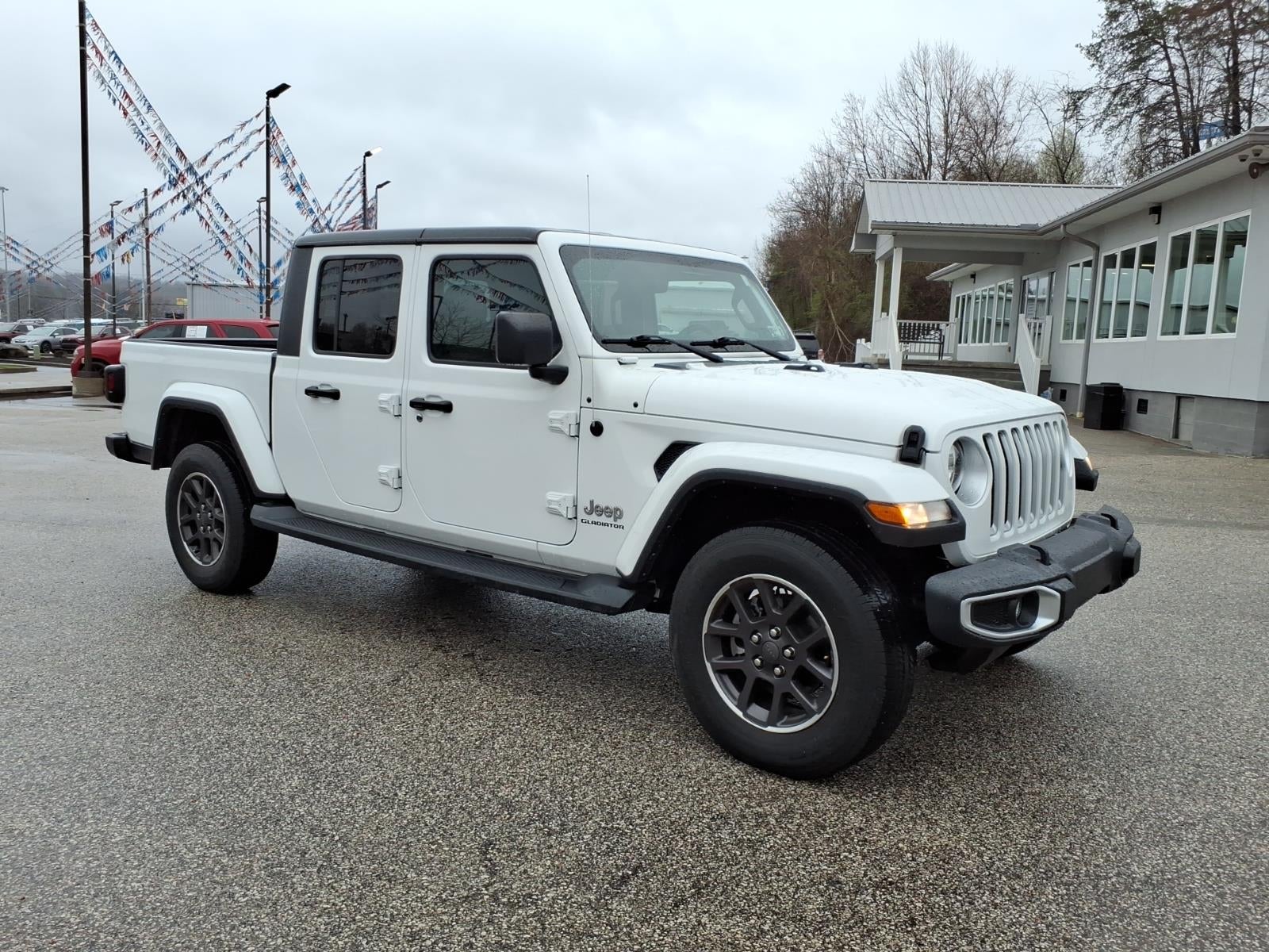 2022 Jeep Gladiator Overland