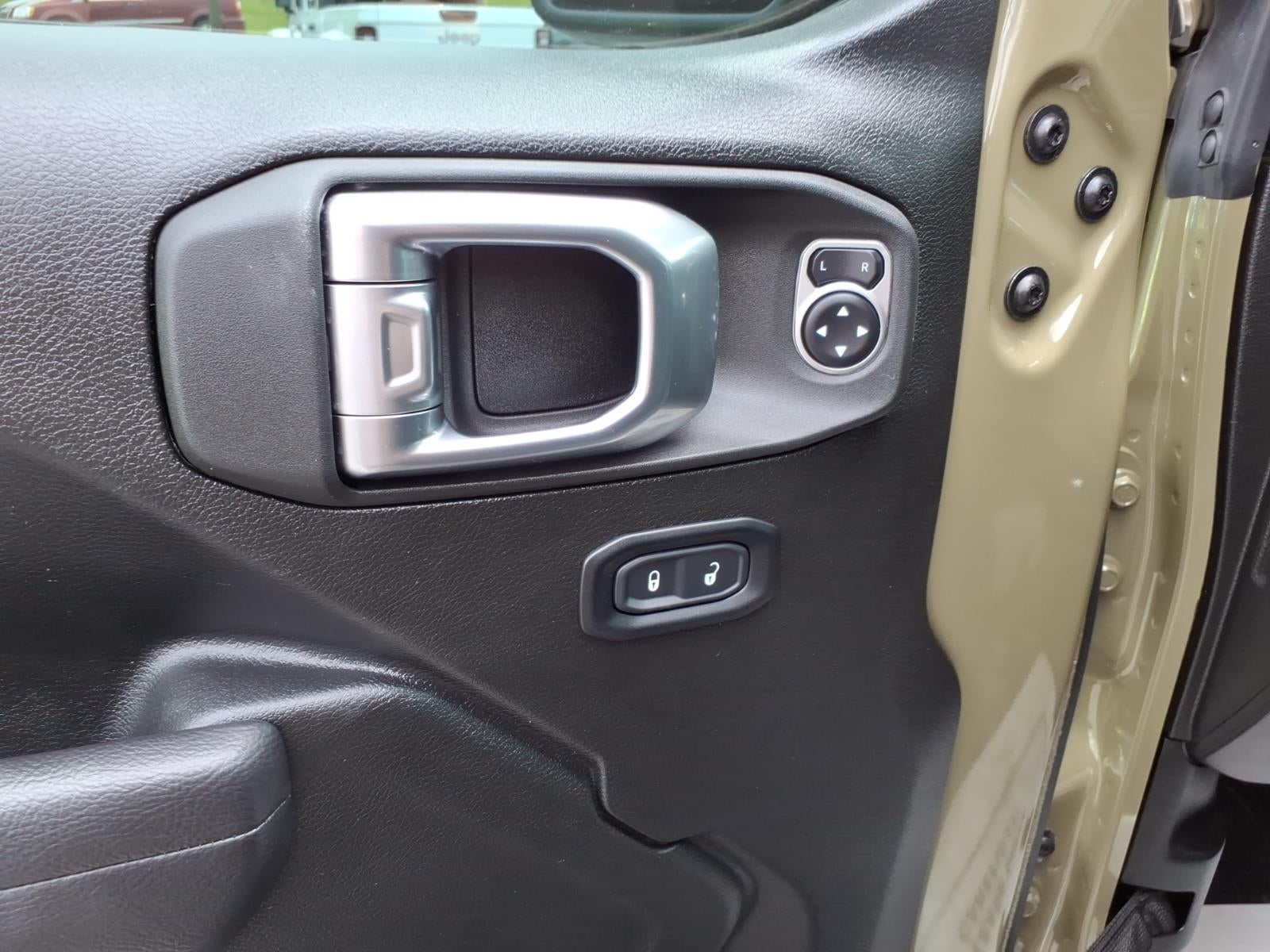 2025 Jeep Gladiator NightHawk