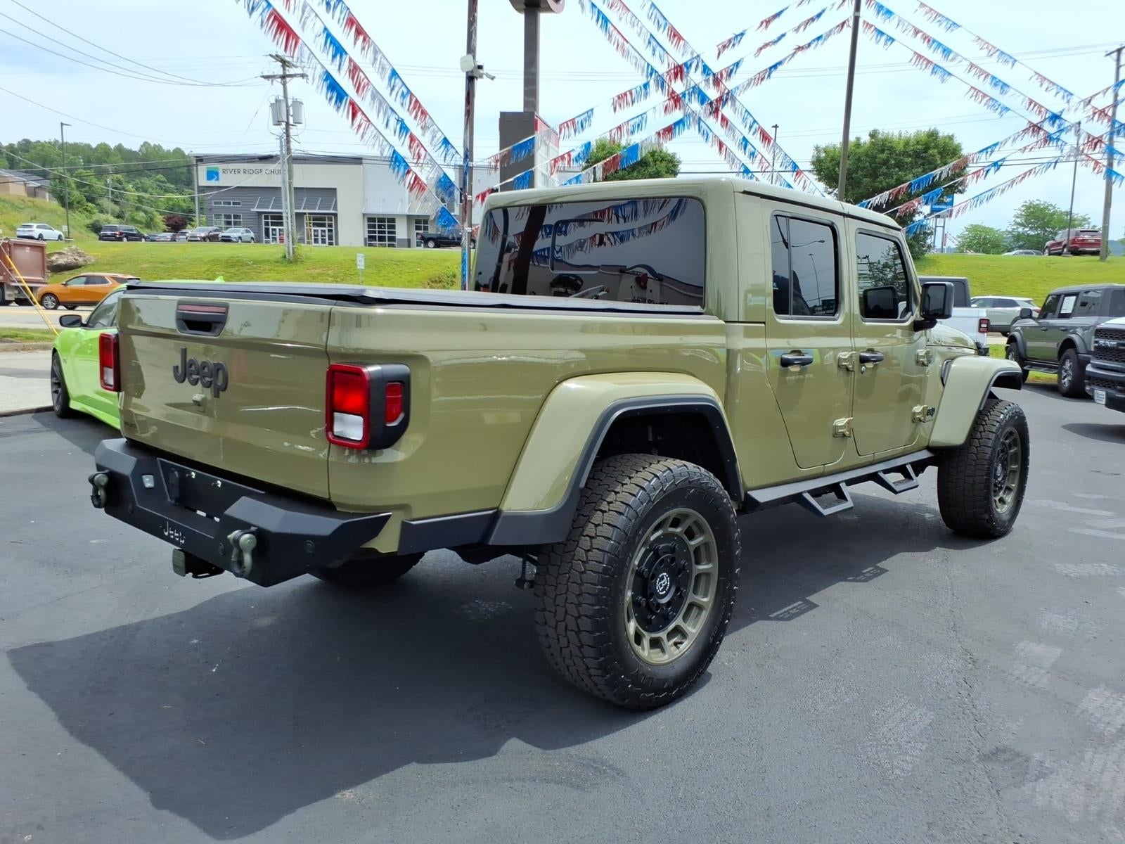 2025 Jeep Gladiator NightHawk