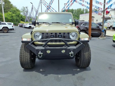 2025 Jeep Gladiator NightHawk