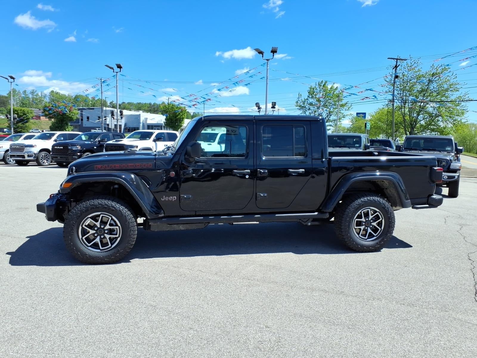 2026 Jeep Gladiator Shadow Ops