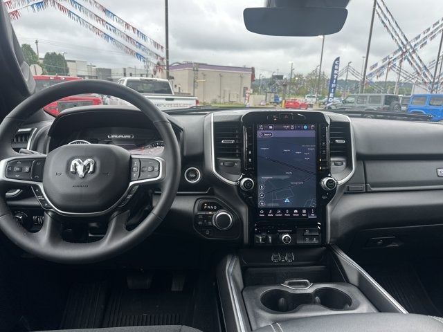 2025 RAM 1500 BIG HORN/L Base