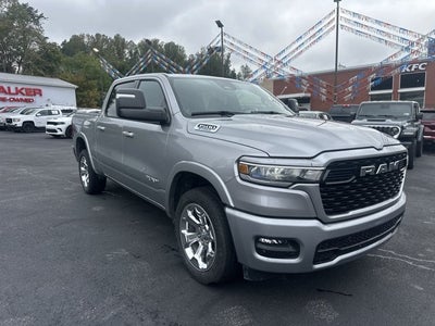 2025 RAM 1500 BIG HORN/L Base