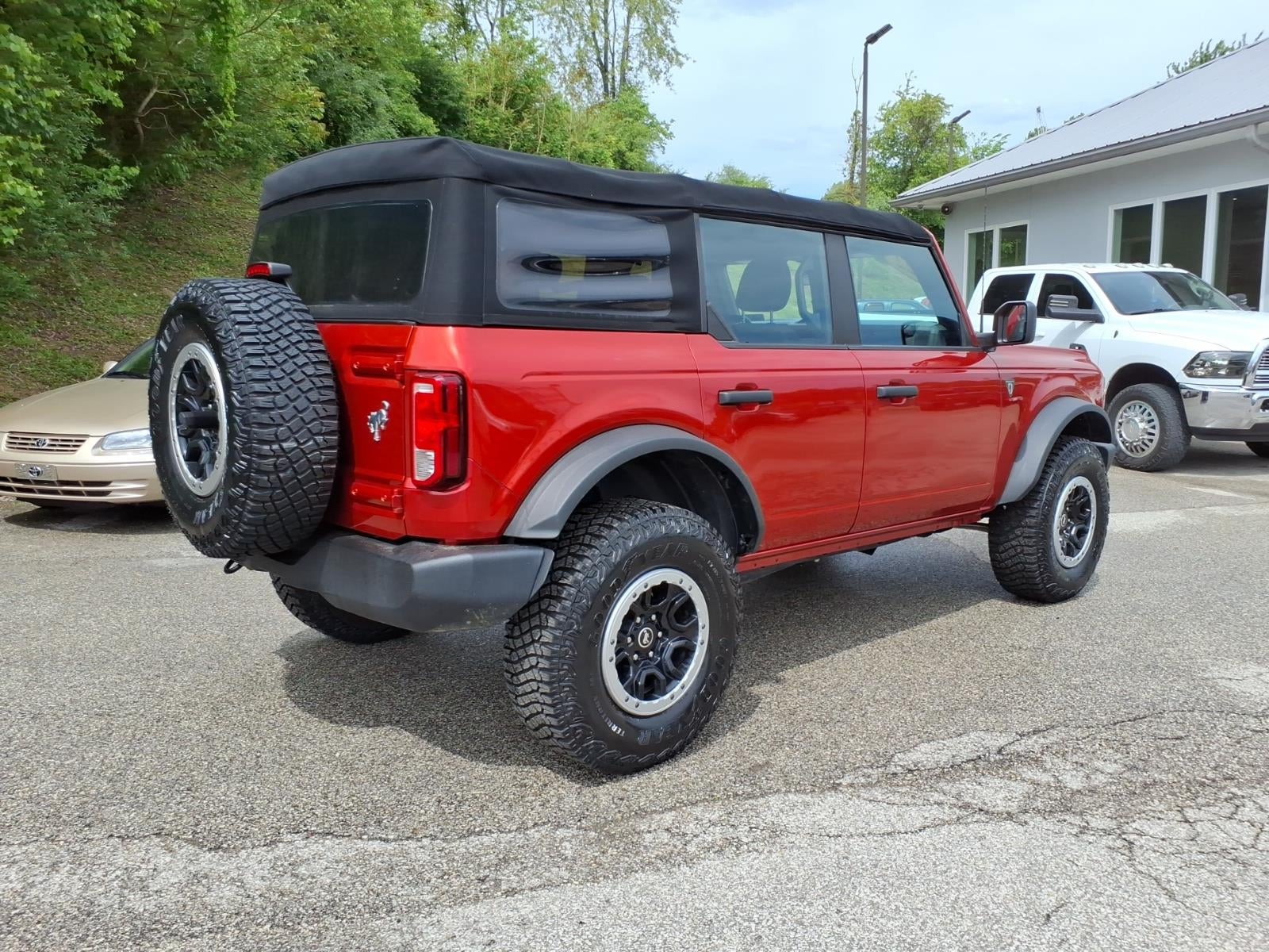 2022 Ford Bronco Base