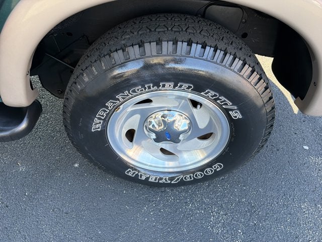 1997 Ford Expedition Base