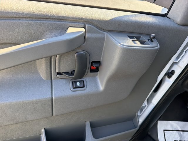 2025 Chevrolet Express Cargo Van Base