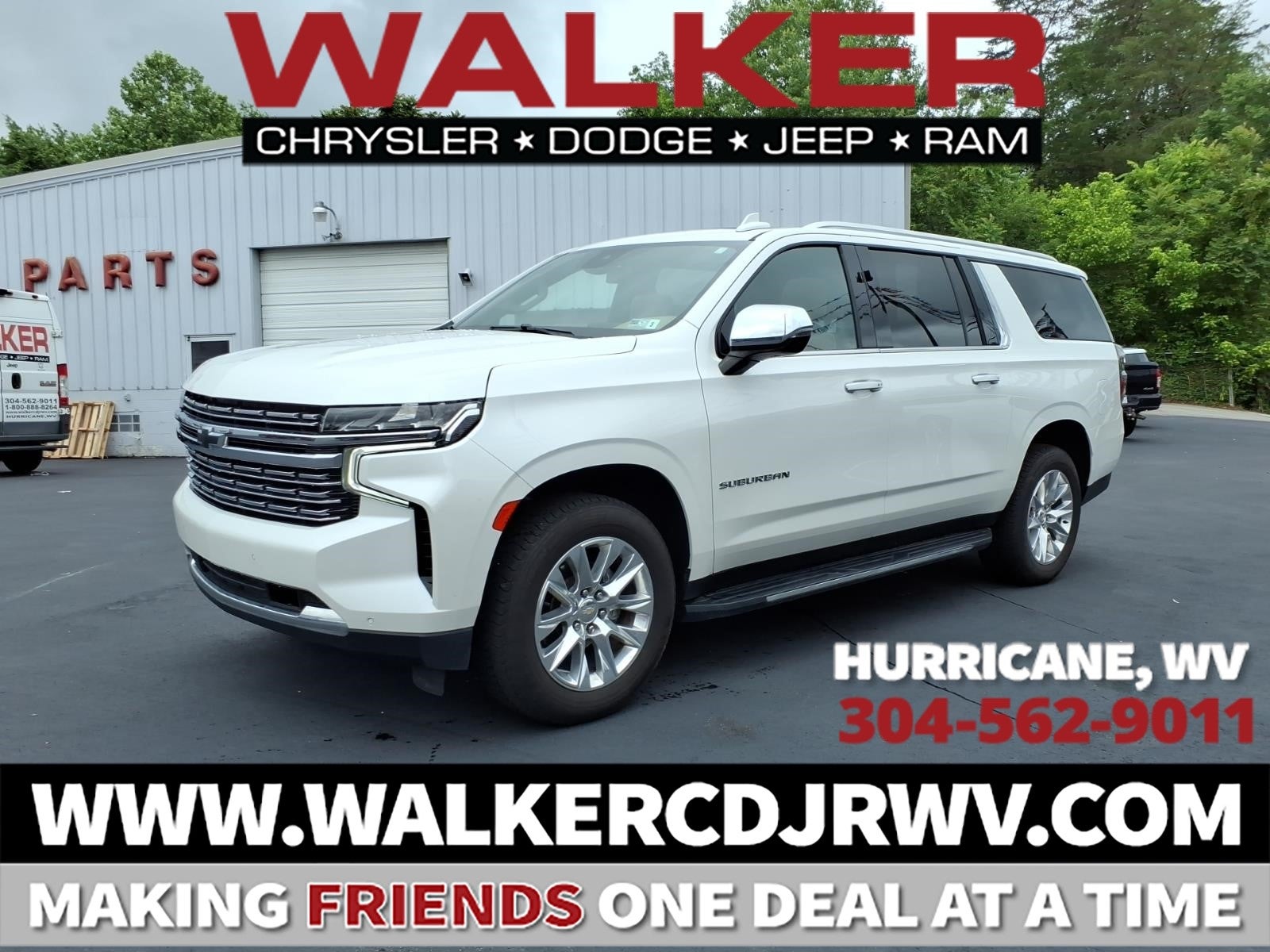 2023 Chevrolet Suburban 4WD 1500 Premier's photo