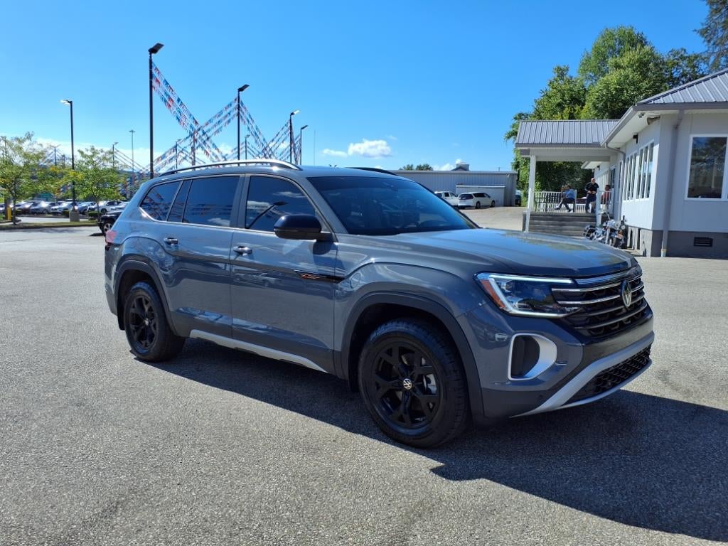 2024 Volkswagen Atlas Peak Edition SEL 4Motion