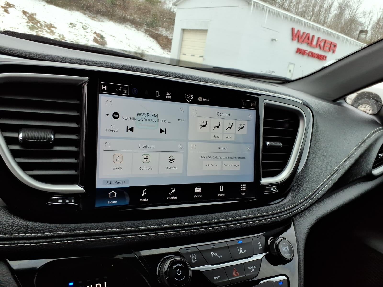 2024 Chrysler Pacifica Touring L