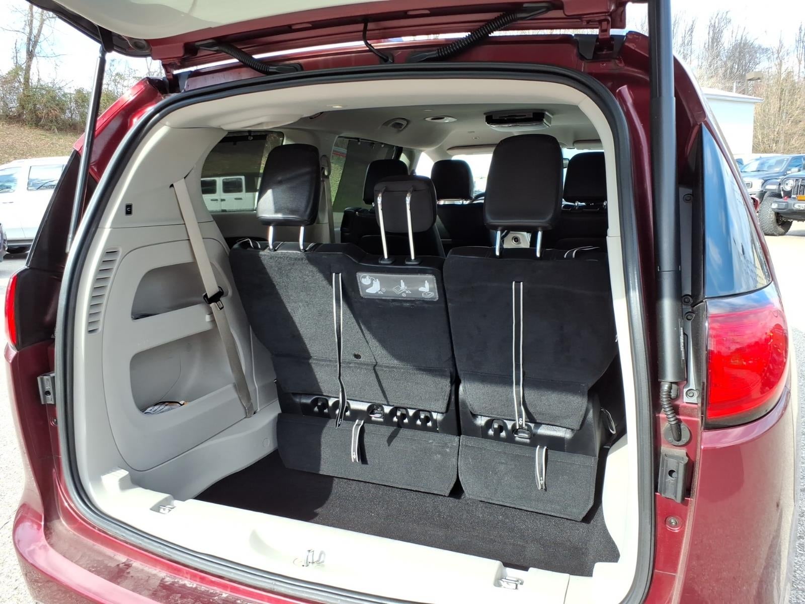 2019 Chrysler Pacifica Touring L