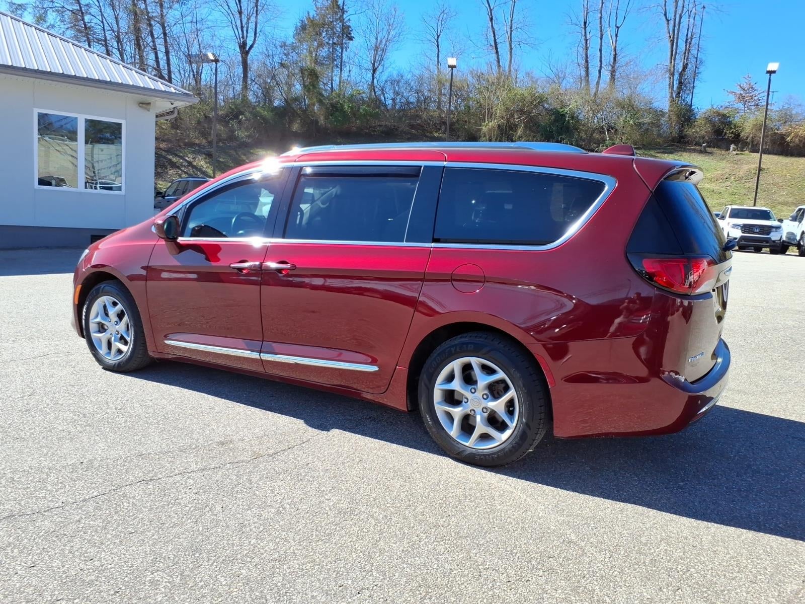 2019 Chrysler Pacifica Touring L Plus