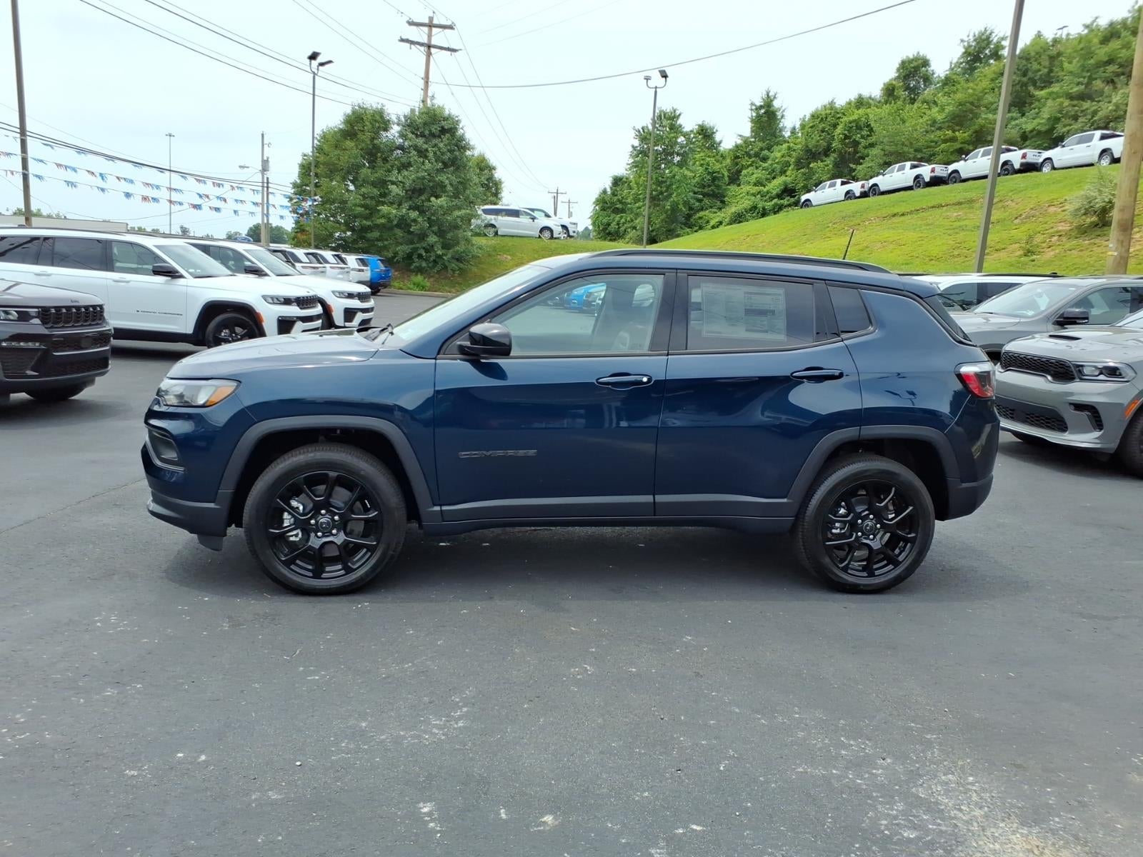 2026 Jeep Compass Latitude Altitude