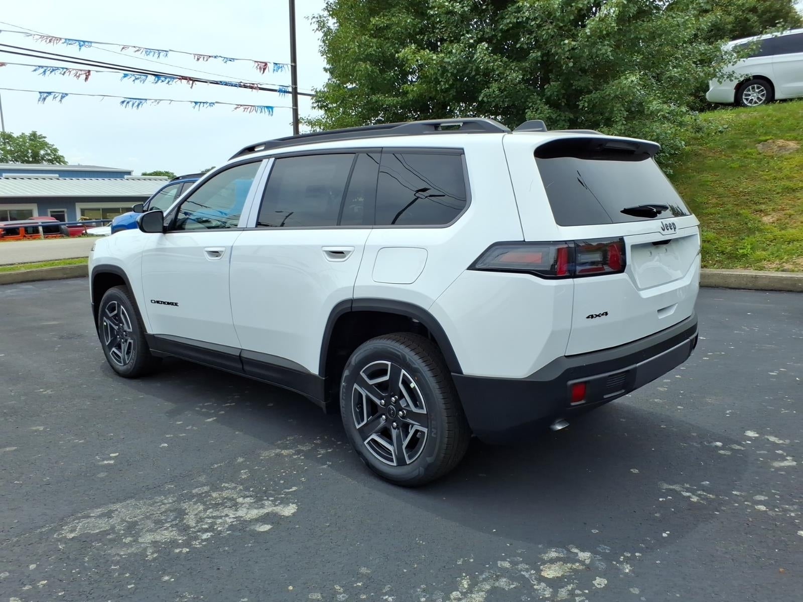 2026 Jeep Cherokee Laredo