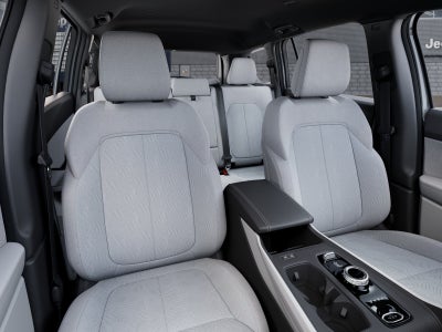 2026 Jeep Cherokee Base