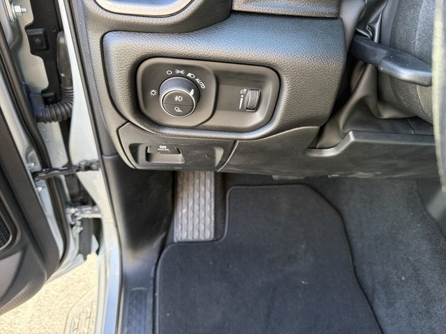 2027 RAM 1500 Express