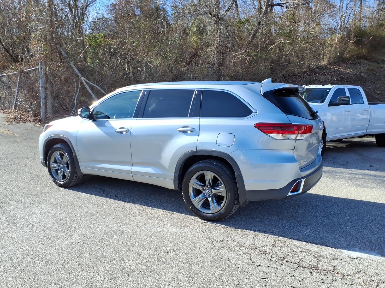 2018 Toyota Highlander Base