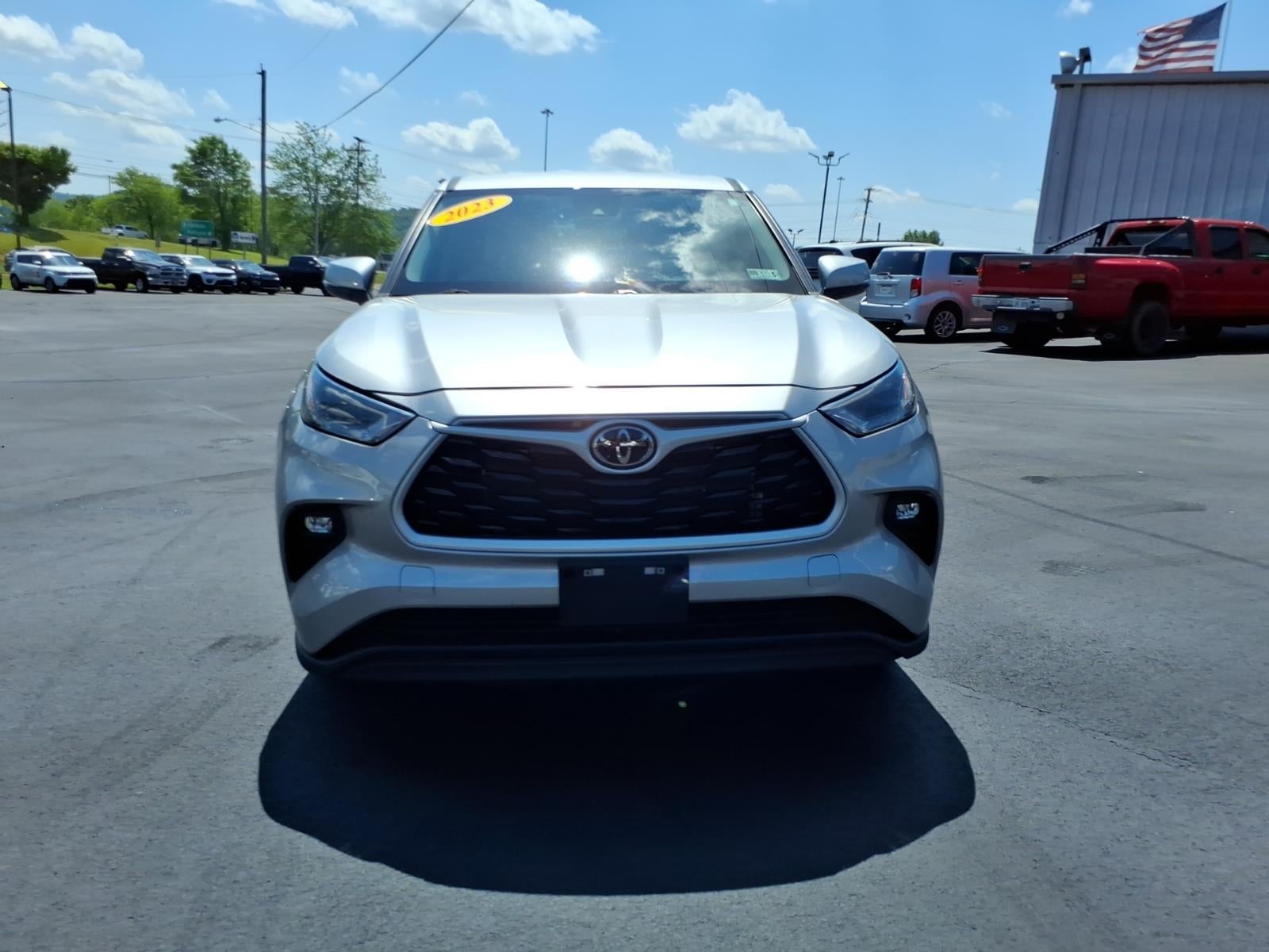 2023 Toyota Highlander LE