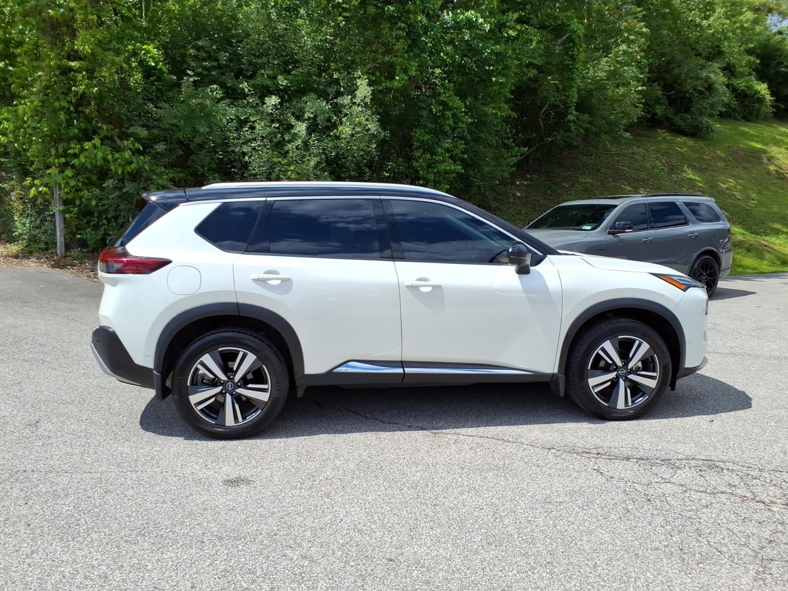 2022 Nissan Rogue Platinum