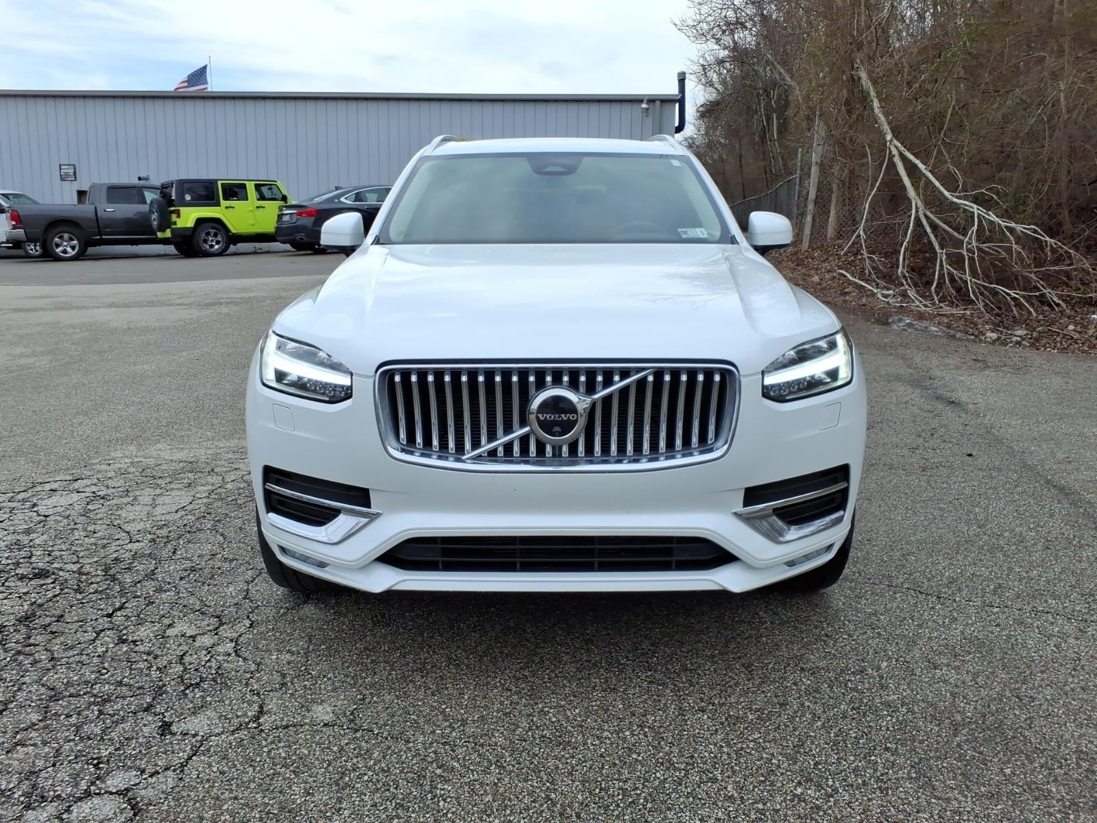 2023 Volvo XC90 B5 Plus Bright Theme