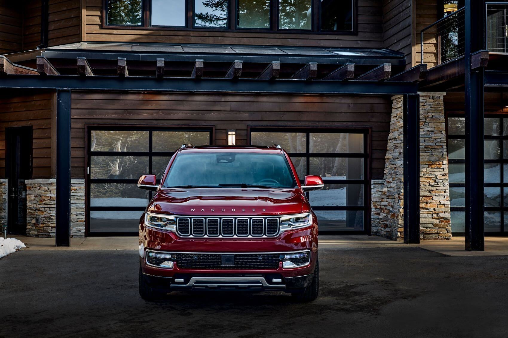 2022 Jeep Wagoneer Front