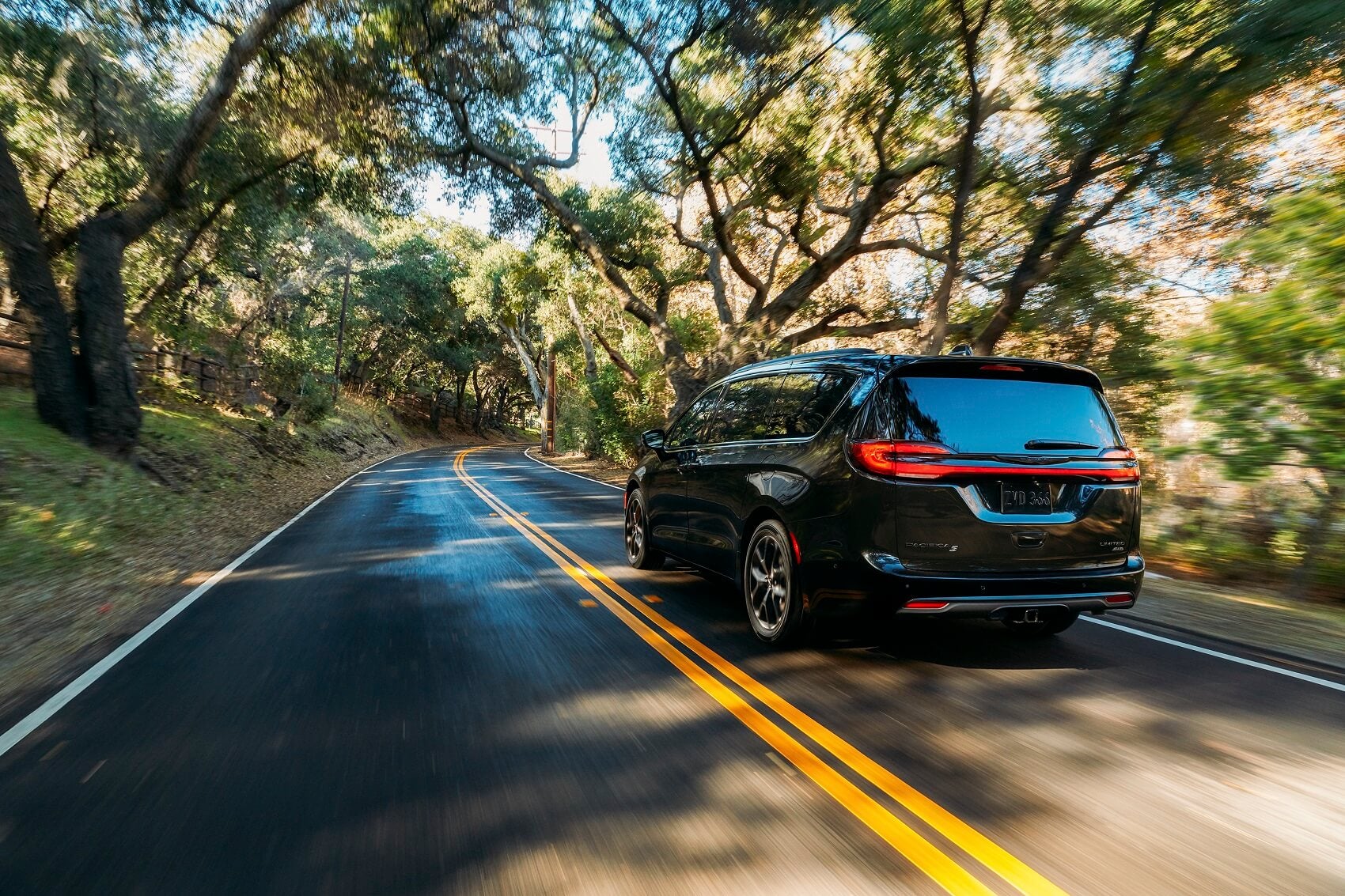 Chrysler Pacifica Rear